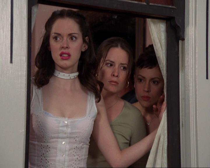 Charmed-Online-dot-422WitchWayNow0221.jpg