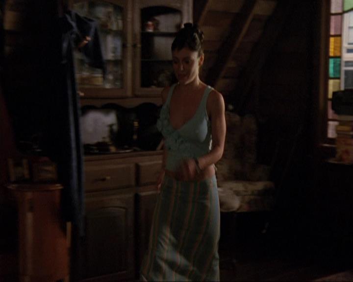 Charmed-Online-dot-422WitchWayNow0608.jpg