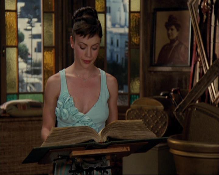 Charmed-Online-dot-422WitchWayNow0654.jpg