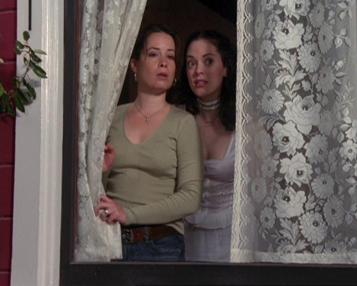 Charmed-Online-dot-422WitchWayNow0689.jpg