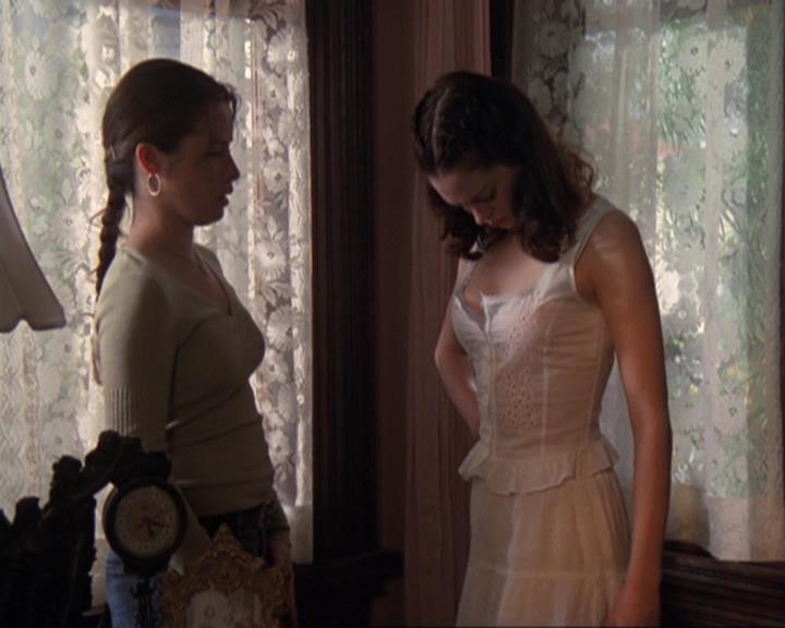 Charmed-Online-dot-422WitchWayNow0708.jpg
