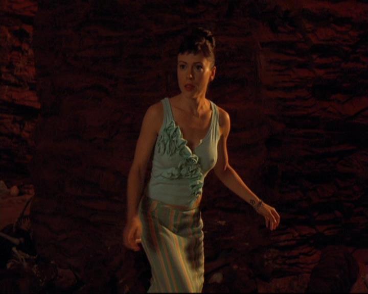 Charmed-Online-dot-422WitchWayNow0797.jpg