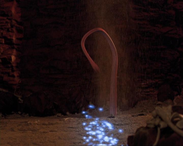 Charmed-Online-dot-422WitchWayNow0900.jpg