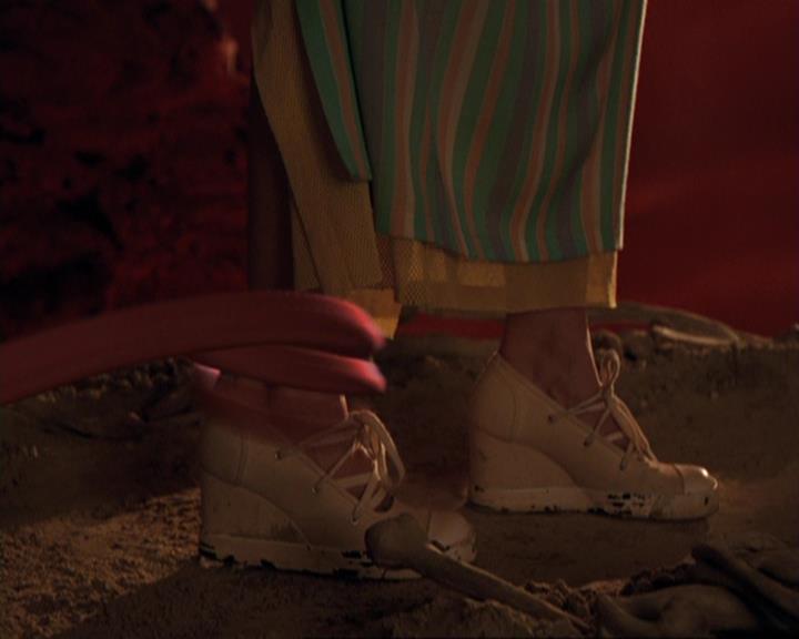 Charmed-Online-dot-422WitchWayNow0944.jpg