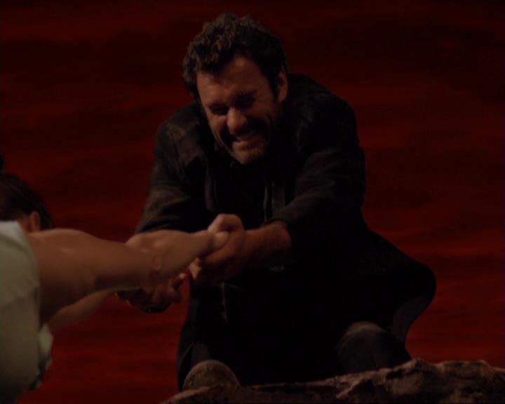 Charmed-Online-dot-422WitchWayNow0948.jpg