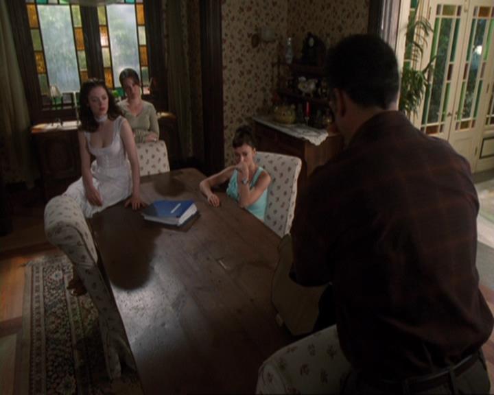 Charmed-Online-dot-422WitchWayNow1049.jpg