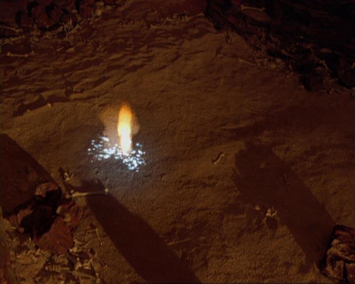 Charmed-Online-dot-422WitchWayNow1304.jpg