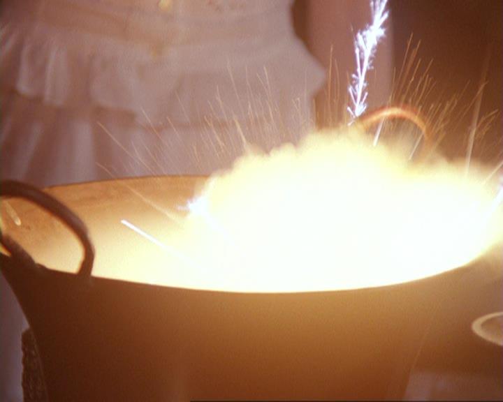 Charmed-Online-dot-422WitchWayNow1331.jpg