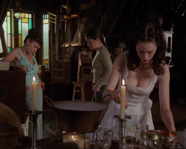 Charmed-Online-dot-422WitchWayNow1364.jpg