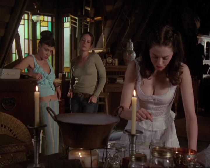 Charmed-Online-dot-422WitchWayNow1370.jpg