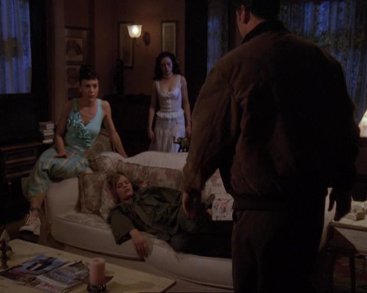 Charmed-Online-dot-422WitchWayNow1471.jpg