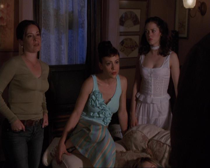 Charmed-Online-dot-422WitchWayNow1476.jpg