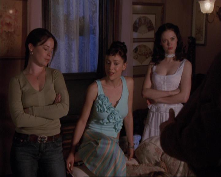 Charmed-Online-dot-422WitchWayNow1518.jpg