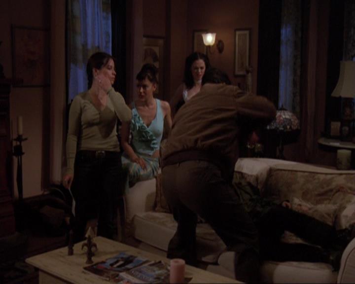 Charmed-Online-dot-422WitchWayNow1531.jpg