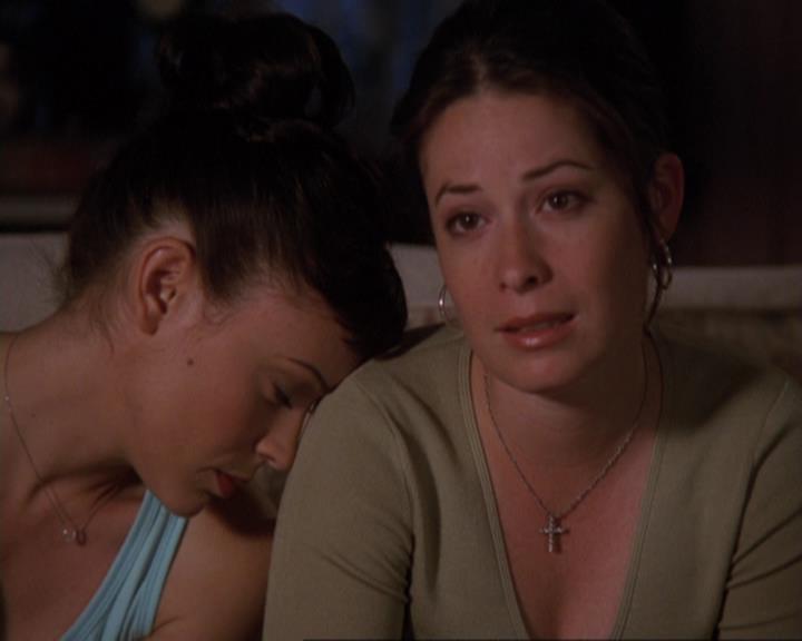 Charmed-Online-dot-422WitchWayNow1581.jpg