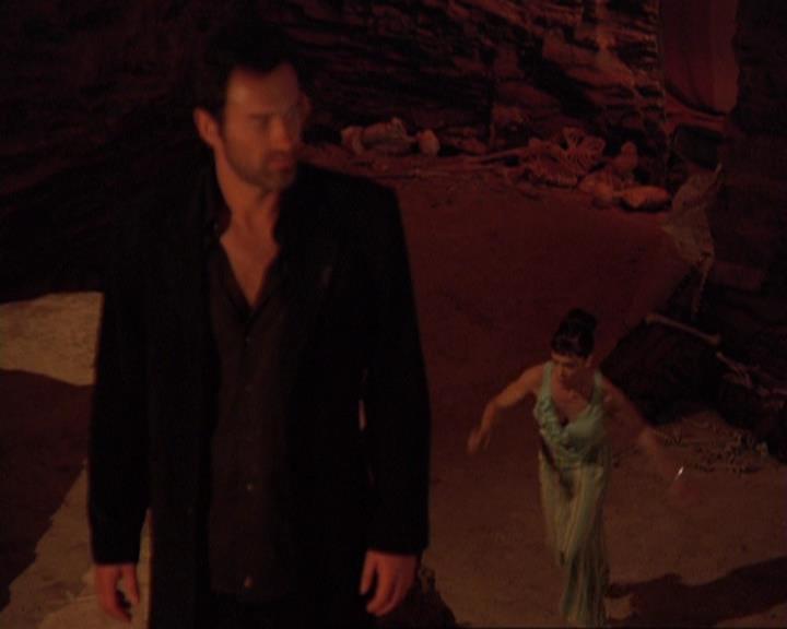 Charmed-Online-dot-422WitchWayNow1772.jpg