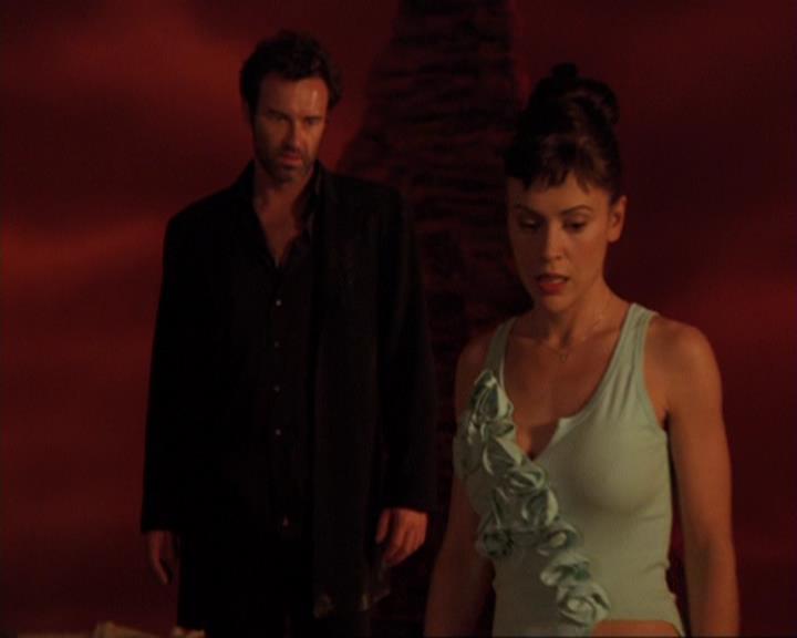 Charmed-Online-dot-422WitchWayNow1840.jpg