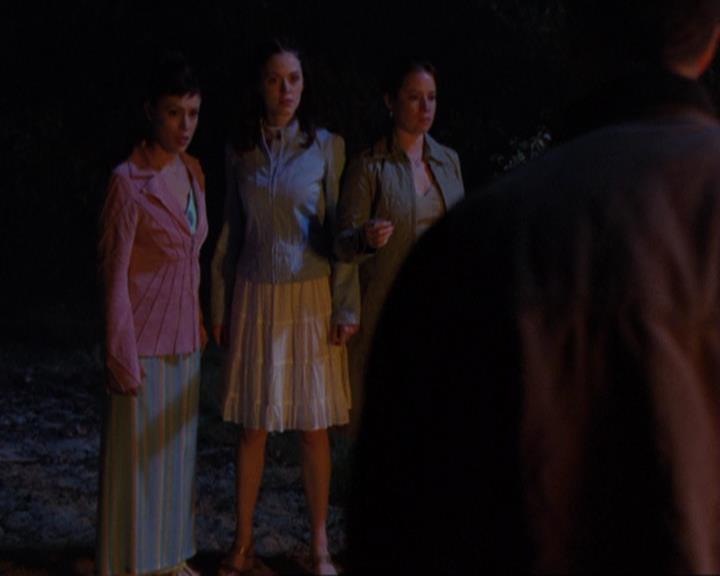 Charmed-Online-dot-422WitchWayNow2034.jpg
