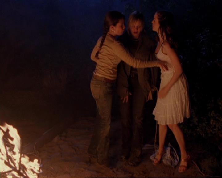 Charmed-Online-dot-422WitchWayNow2182.jpg