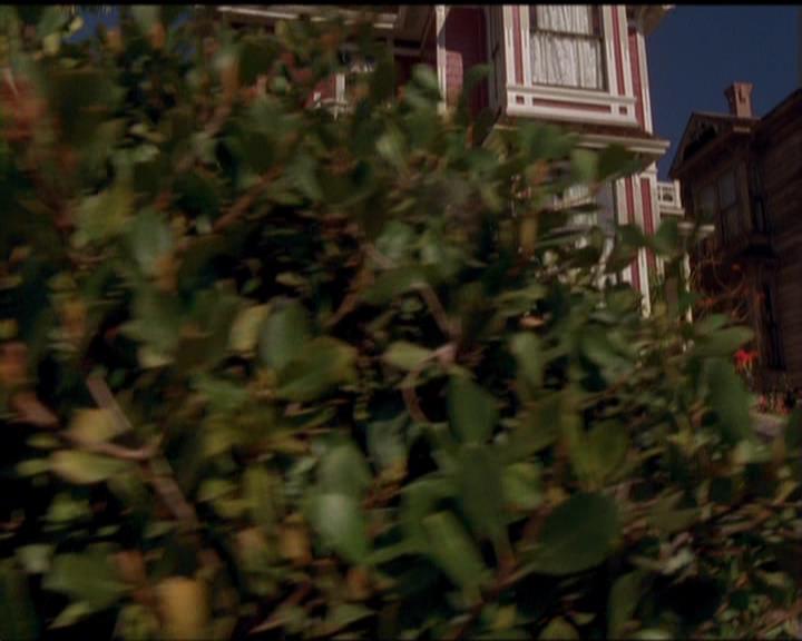 Charmed-Online_dot_net-5x01-2AWitchTail0005.jpg