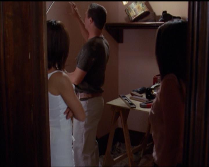 Charmed-Online_dot_net-5x01-2AWitchTail0027.jpg