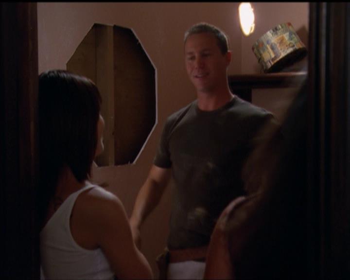 Charmed-Online_dot_net-5x01-2AWitchTail0030.jpg