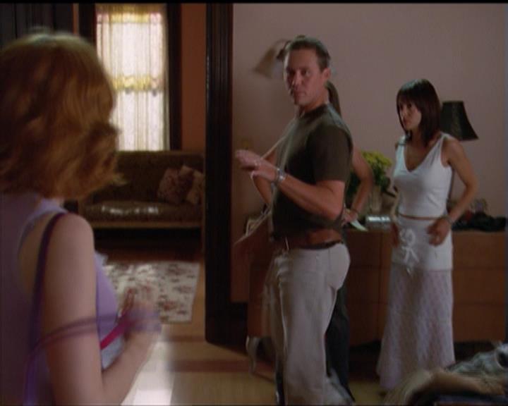 Charmed-Online_dot_net-5x01-2AWitchTail0102.jpg