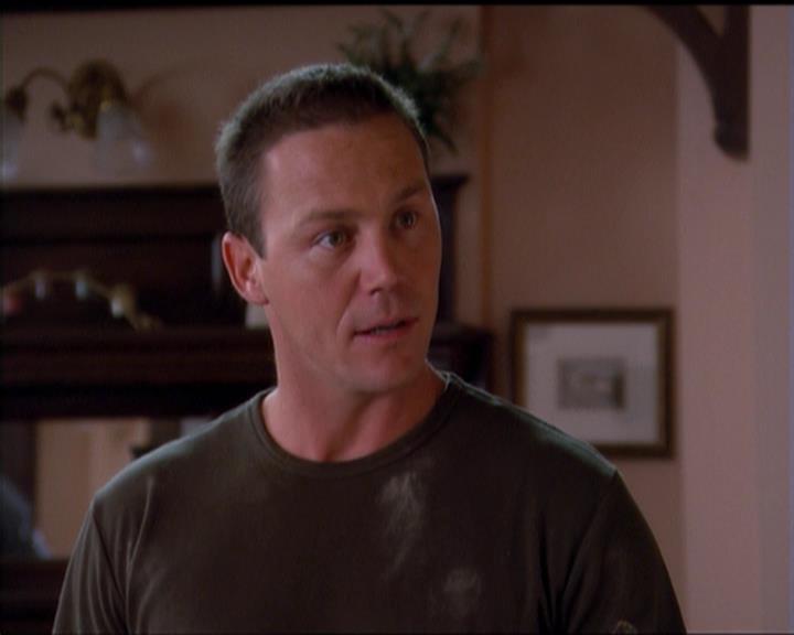 Charmed-Online_dot_net-5x01-2AWitchTail0109.jpg