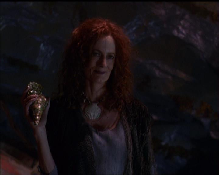 Charmed-Online_dot_net-5x01-2AWitchTail0172.jpg