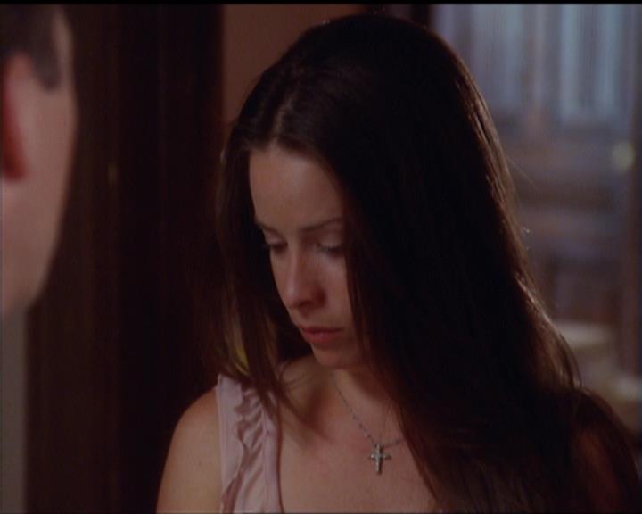 Charmed-Online_dot_net-5x01-2AWitchTail0353.jpg
