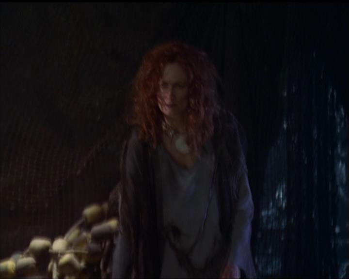 Charmed-Online_dot_net-5x01-2AWitchTail0398.jpg