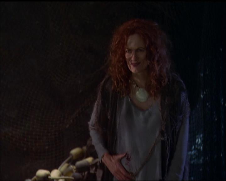 Charmed-Online_dot_net-5x01-2AWitchTail0418.jpg