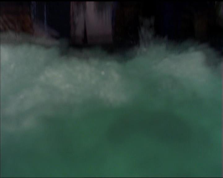 Charmed-Online_dot_net-5x01-2AWitchTail0456.jpg
