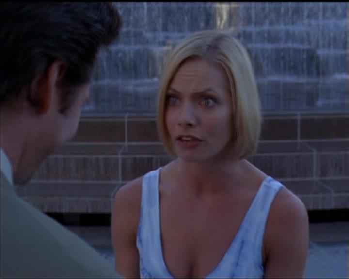 Charmed-Online_dot_net-5x01-2AWitchTail0489.jpg