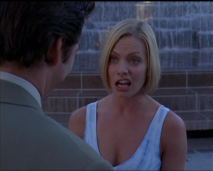 Charmed-Online_dot_net-5x01-2AWitchTail0494.jpg