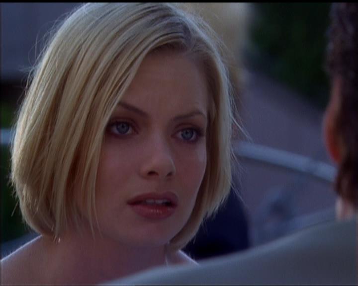 Charmed-Online_dot_net-5x01-2AWitchTail0534.jpg