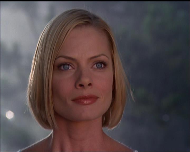 Charmed-Online_dot_net-5x01-2AWitchTail0614.jpg Charmed-Online_dot_net-5x01-2AWitchTail0614.jpg