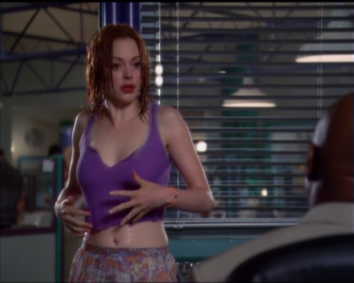 Charmed-Online_dot_net-5x01-2AWitchTail0633.jpg