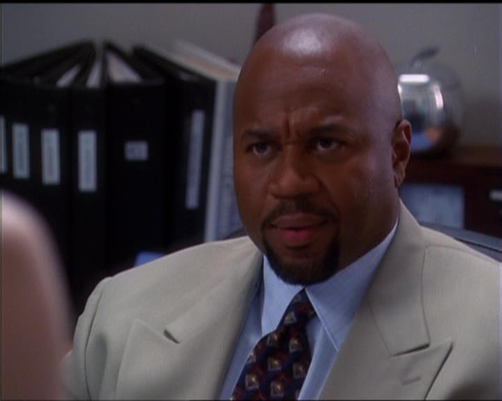 Charmed-Online_dot_net-5x01-2AWitchTail0640.jpg