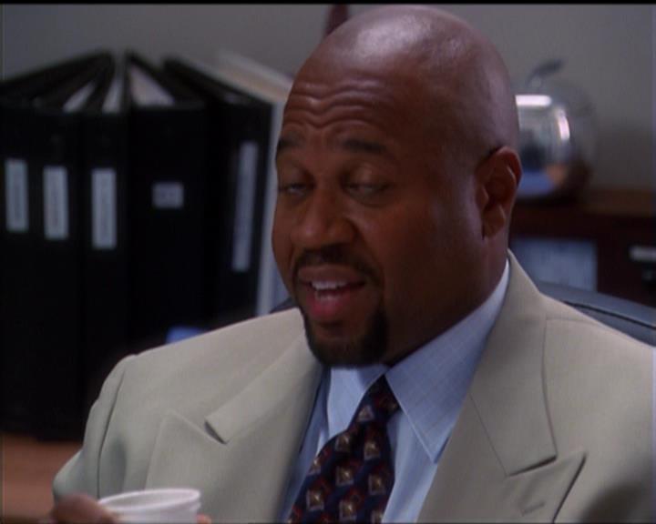 Charmed-Online_dot_net-5x01-2AWitchTail0659.jpg