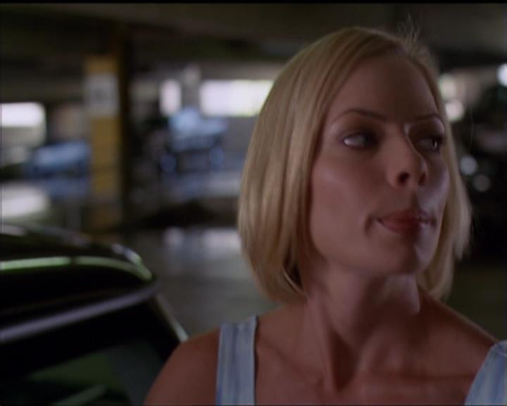 Charmed-Online_dot_net-5x01-2AWitchTail0749.jpg