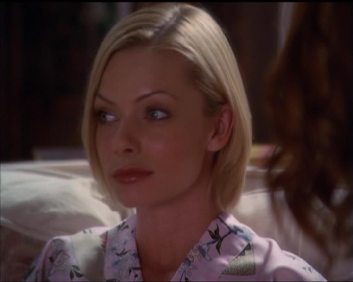 Charmed-Online_dot_net-5x01-2AWitchTail0879.jpg