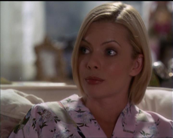Charmed-Online_dot_net-5x01-2AWitchTail0942.jpg