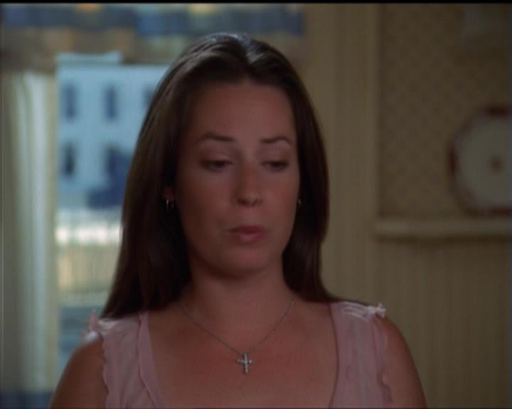 Charmed-Online_dot_net-5x01-2AWitchTail0994.jpg