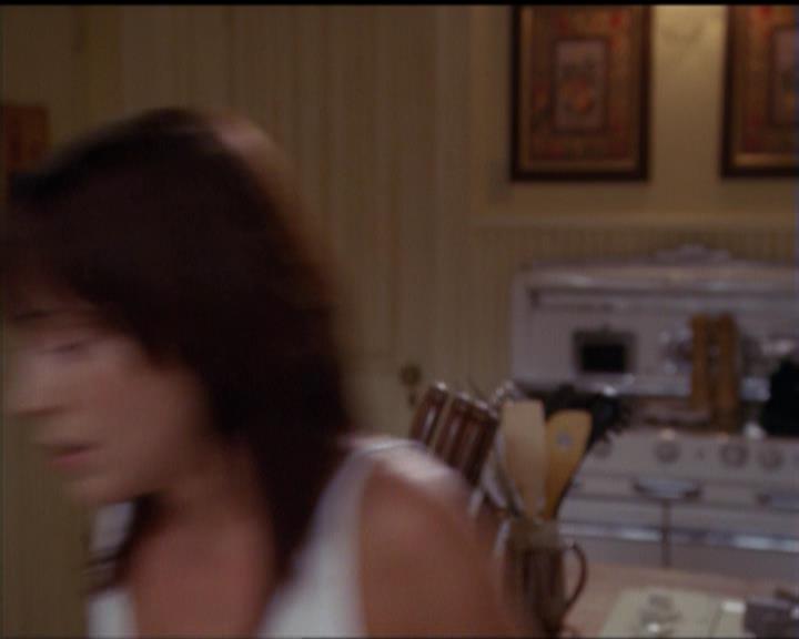 Charmed-Online_dot_net-5x01-2AWitchTail1019.jpg