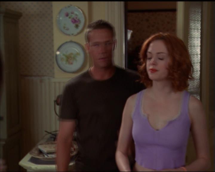 Charmed-Online_dot_net-5x01-2AWitchTail1023.jpg