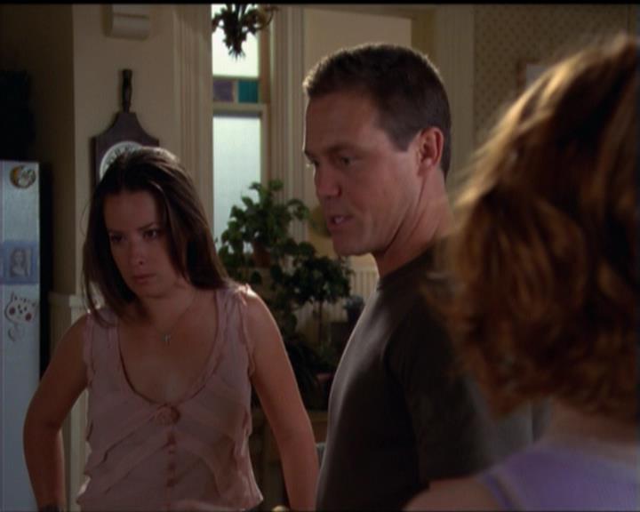 Charmed-Online_dot_net-5x01-2AWitchTail1038.jpg