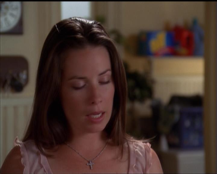 Charmed-Online_dot_net-5x01-2AWitchTail1091.jpg