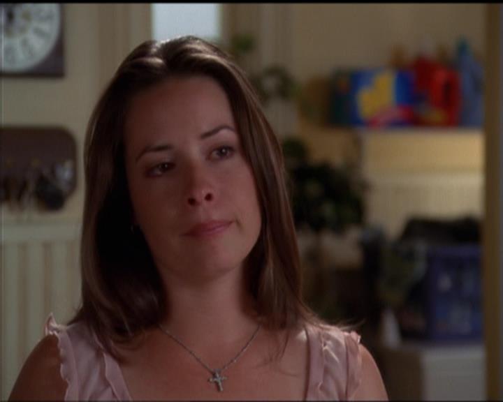 Charmed-Online_dot_net-5x01-2AWitchTail1101.jpg
