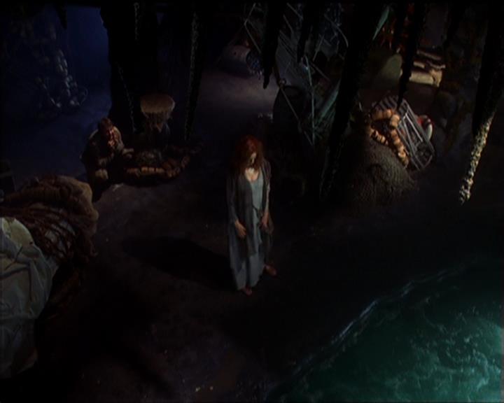 Charmed-Online_dot_net-5x01-2AWitchTail1109.jpg Charmed-Online_dot_net-5x01-2AWitchTail1109.jpg